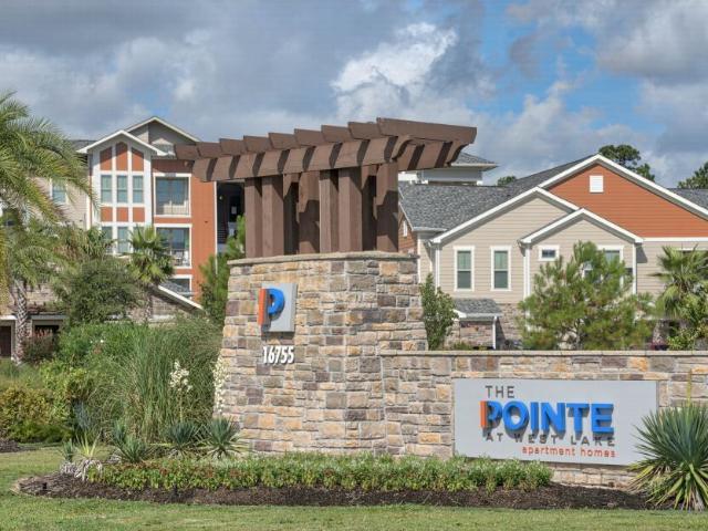 3 BR, 2 BA Apartment 16755 W Lake Houston Pkwy Unit 01501, Houston, TX 77044