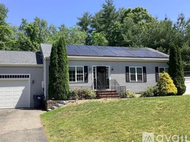 3 BR, 2 BA Apartment 1677 Plymouth St, Bridgewater, MA 02324