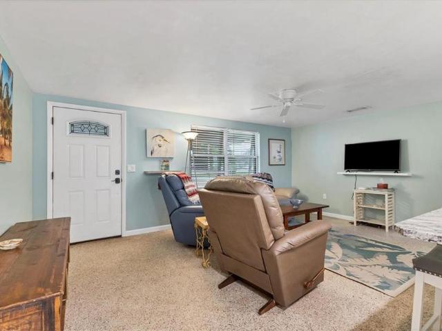 3 BR, 2 BA Apartment 1686 Chapline Lane, Sarasota, FL 34231
