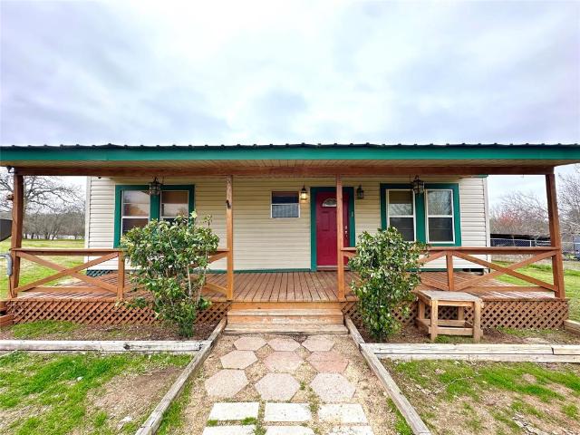 3 BR, 2 BA Apartment 1694 Old Luling Road, Lockhart, TX 78644