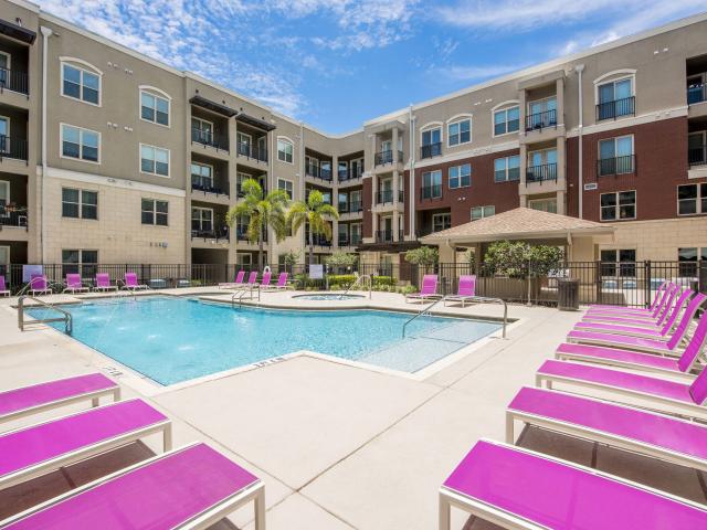 3 BR, 2 BA Apartment 1701 North Lois Avenue Unit 431, Tampa, FL 33607