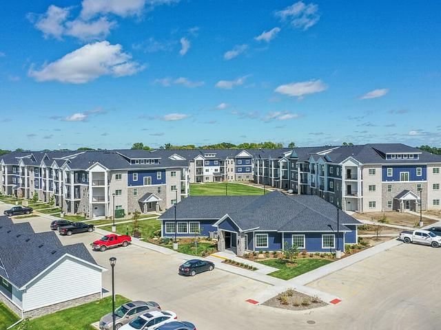 3 BR, 2 BA Apartment 1704 NE Gateway Ct Unit 102, Grimes, IA 50111