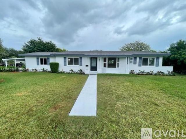 3 BR, 2 BA Apartment 17051 Sw 85 Th Ave, Palmetto Bay, FL 33157