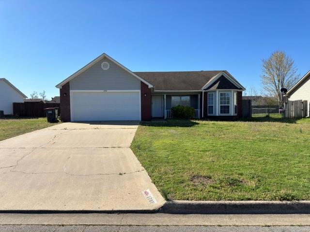 3 BR, 2 BA Apartment 1707 Plumbark Dr, Greenwood, AR 72936