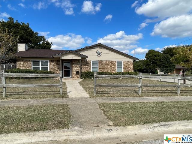 3 BR, 2 BA Apartment 1711 Topaz Rd, Killeen, TX 76543