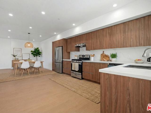 3 BR, 2 BA Apartment 1717 Winona Boulevard, Los Angeles, CA 90027