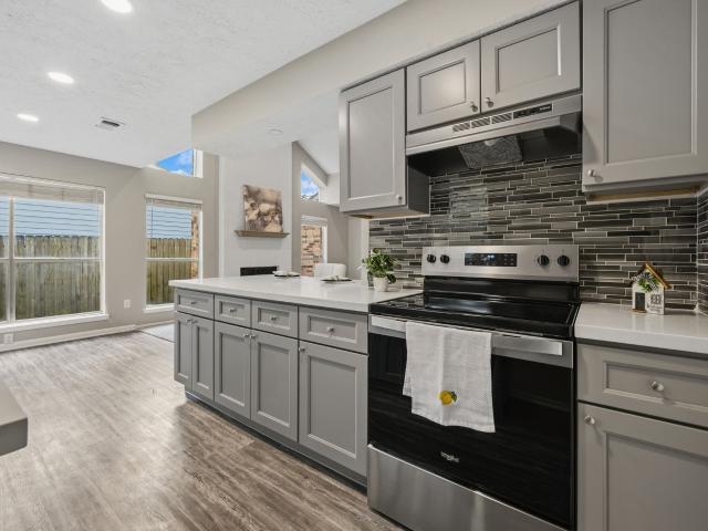 3 BR, 2 BA Apartment 17318 Broken Back Drive, Crosby, TX 77532