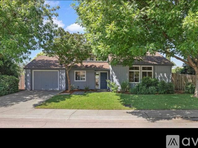 3 BR, 2 BA Apartment 1736 Valdora Street, Davis, CA 95618