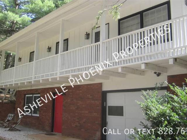 3 BR, 2 BA Apartment 17 Brookcliff Dr, Asheville, NC 28804