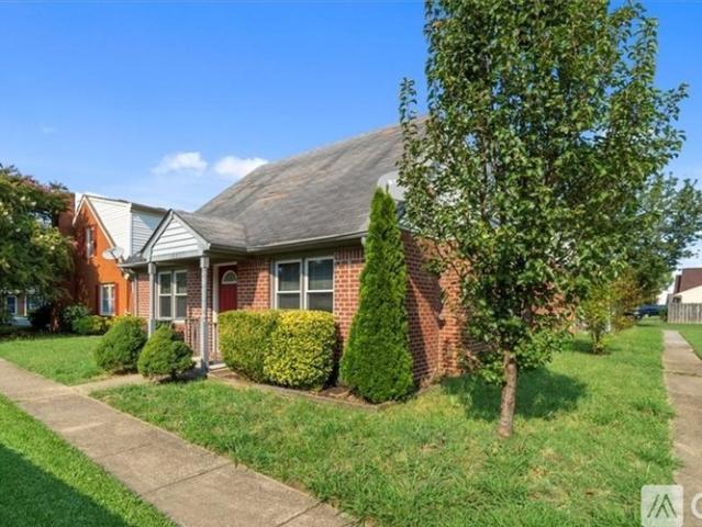 3 BR, 2 BA Apartment 183 Loch Cir, Unit na, Hampton, VA 23669