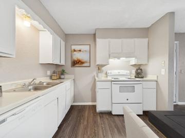 3 BR, 2 BA Apartment 1803 East Remington Street Unit 7, Shawnee, OK 74801