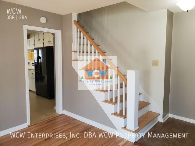 3 BR, 2 BA Apartment 1815 SW Webster Ave Topeka, KS 66604