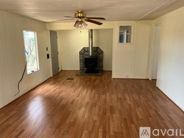 3 BR, 2 BA Apartment 18325 Winter Creek Ln, Cottonwood, CA 96022
