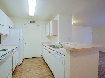 3 BR, 2 BA Apartment 1850 S Avenue B Unit 010G, Yuma, AZ 85364