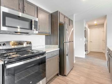 3 BR, 2 BA Apartment 1850 W. Pine St Baraboo, WI 53913