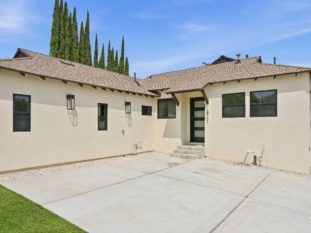 3 BR, 2 BA Apartment 18741 Covello St., Reseda, CA 91335