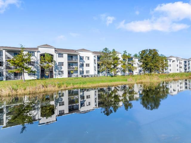 3 BR, 2 BA Apartment 1880 Mogra Cir NE Unit 2 215, Palm Bay, FL 32905