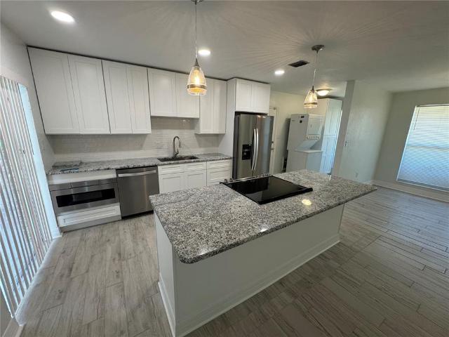 3 BR, 2 BA Apartment 189 Small Street Southeast, Port Charlotte, FL 33952