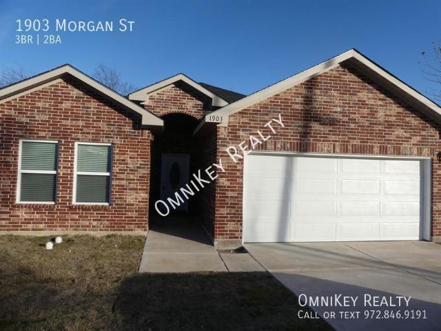 3 BR, 2 BA Apartment 1903 Morgan St, Greenville, TX 75401