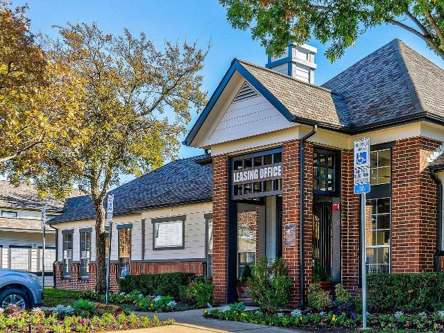 3 BR, 2 BA Apartment 191 Duchess Drive Unit 1327, Denton, TX 76208