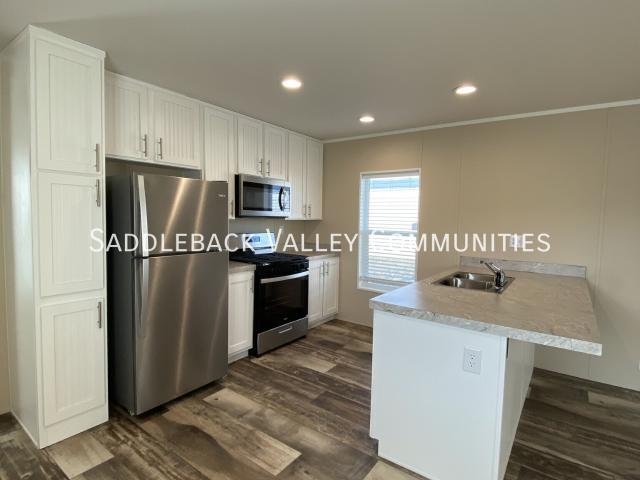 3 BR, 2 BA Apartment 1925 E. Murray St., Rawlins, WY 82301