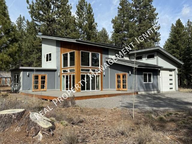 3 BR, 2 BA Apartment 19354 Kiowa Rd, Bend, OR 97702