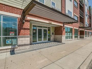 3 BR, 2 BA Apartment 1948 W Mitchell Street, Milwaukee, WI 53204