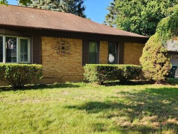 3 BR, 2 BA Apartment 198 East Park Avenue, Flushing, MI 48433