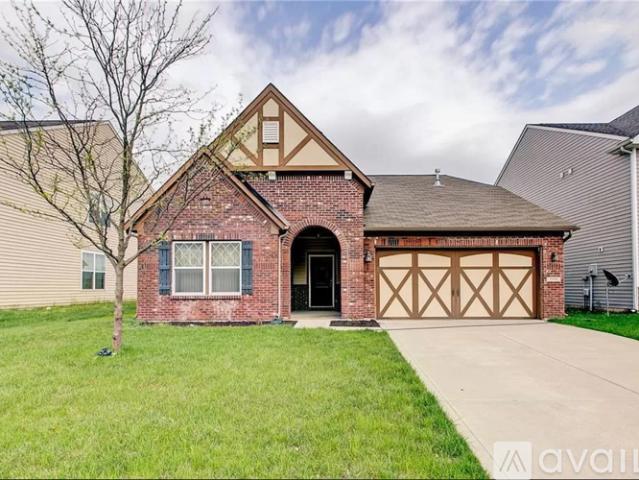 3 BR, 2 BA Apartment 1990 Lakecrest Drive, Columbus, IN 47201