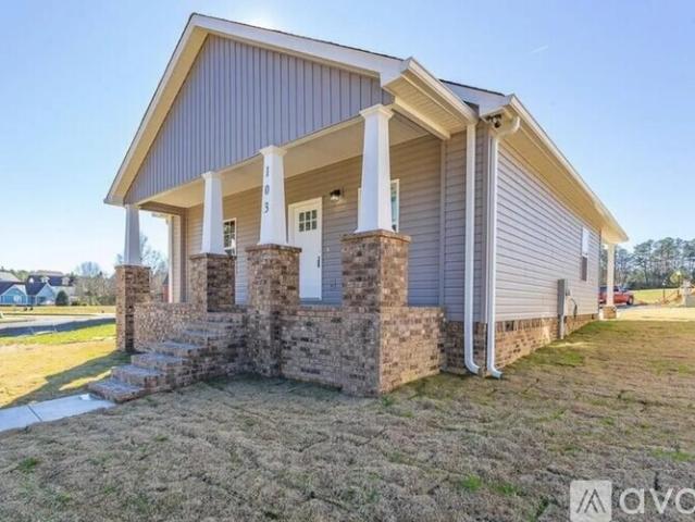 3 BR, 2 BA Apartment 103 Arthur St, Dalton, GA 30721