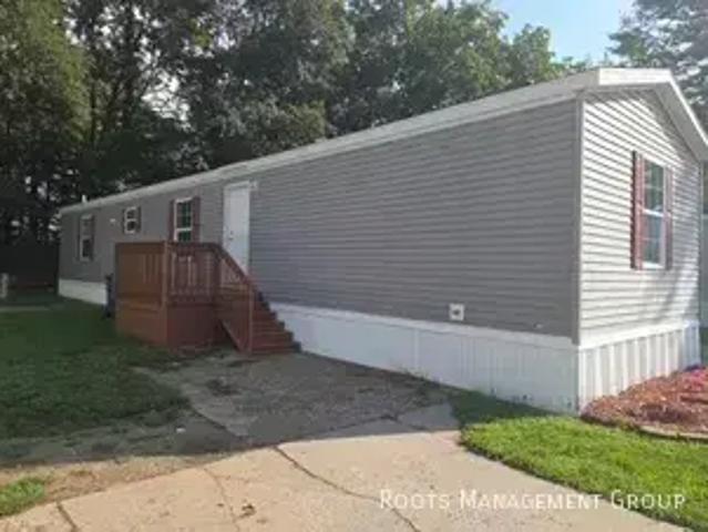 3 BR, 2 BA Apartment 10022 Sharon Drive, Montrose, MI 48457