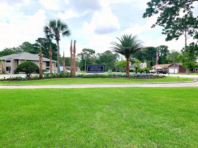 3 BR, 2 BA Apartment 10101 Arrowhead Drive Unit 07, Jacksonville, FL 32257