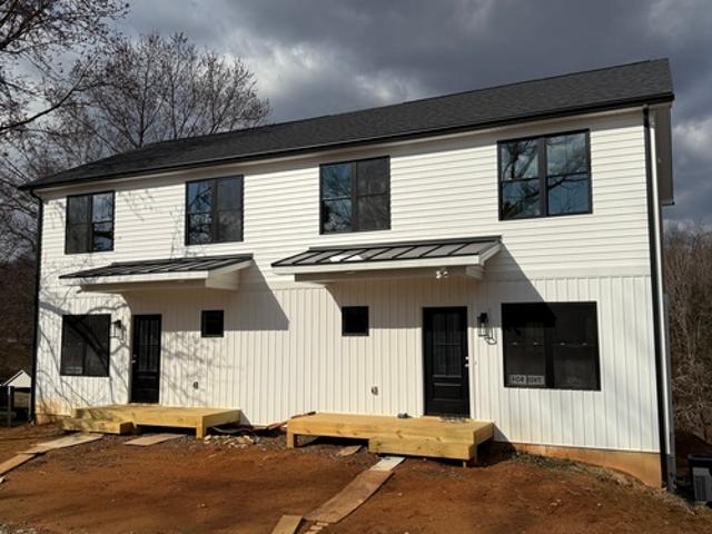 3 BR, 2 BA Apartment 1015 Piedmont Street, Unit A, Bedford, VA 24523