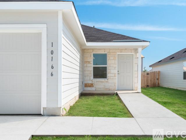 3 BR, 2 BA Apartment 10166 Asta Trl, San Antonio, TX 78224