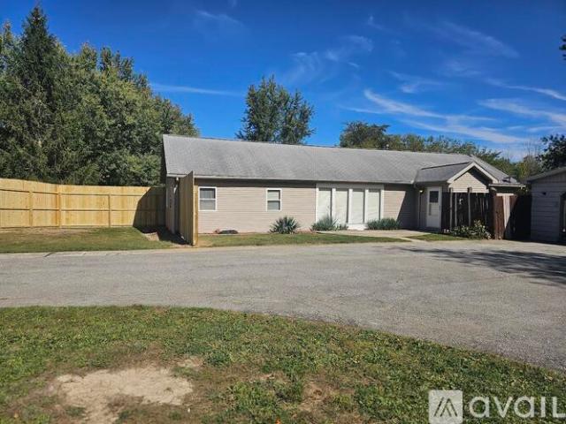 3 BR, 2 BA Apartment 1019 W 150 N, Columbia City, IN 46725