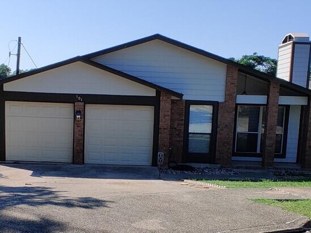 3 BR, 2 BA Apartment 101 Deer Glen, Universal City, TX 78148