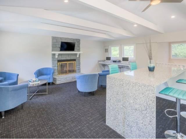 3 BR, 2 BA Apartment 101 Meadowood Street Unit 123F, Greensboro, NC 27409