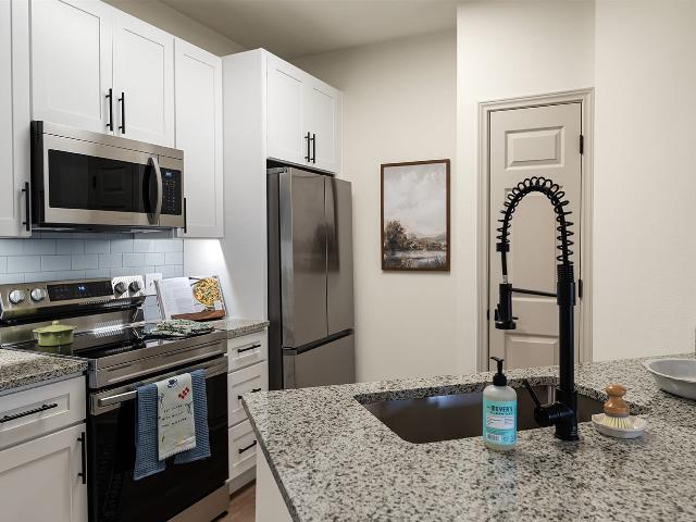 3 BR, 2 BA Apartment 10225 Wortham Blvd Unit 3108, Houston, TX 77065