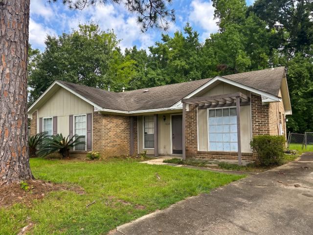 3 BR, 2 BA Apartment 1024 N Burbank Dr, Montgomery, AL 36117