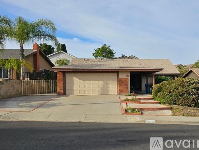 3 BR, 2 BA Apartment 10256 Carioca Court, San Diego, CA 92124