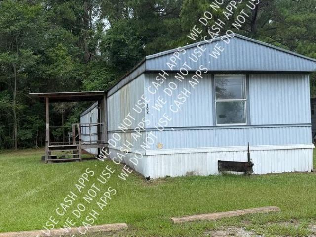3 BR, 2 BA Apartment 102 Hornet Lane, Lufkin, TX 75904