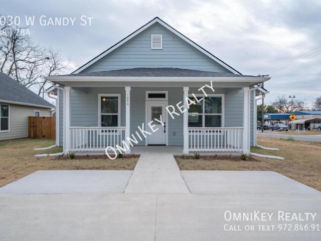 3 BR, 2 BA Apartment 1030 W Gandy St, Denison, TX 75020
