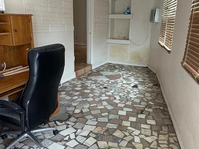 3 BR, 2 BA Apartment 1035 East Lake Parker Drive, Lakeland, FL 33801