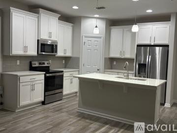3 BR, 2 BA Apartment 107 Monroe Ave, St. Augustine, FL 32086