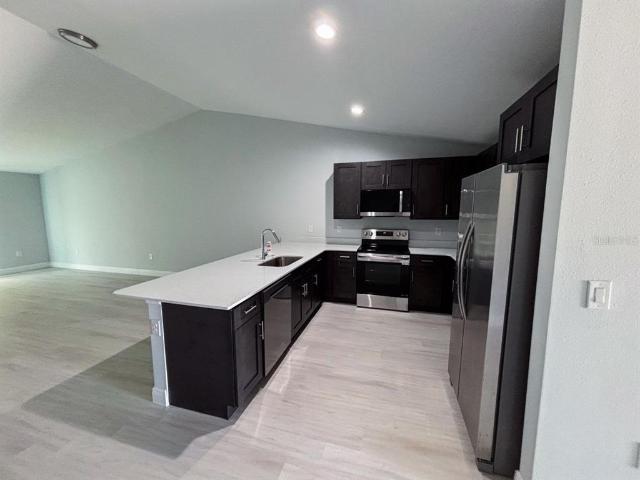 3 BR, 2 BA Apartment 10428 Port Everglades Street, Port Charlotte, FL 33981