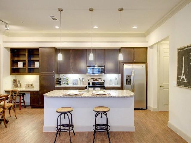 3 BR, 2 BA Apartment 10441 Spring Green Blvd Unit 111, Katy, TX 77494
