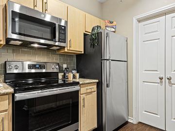 3 BR, 2 BA Apartment 10501 North Beach Street Unit 0336, Keller, TX 76244