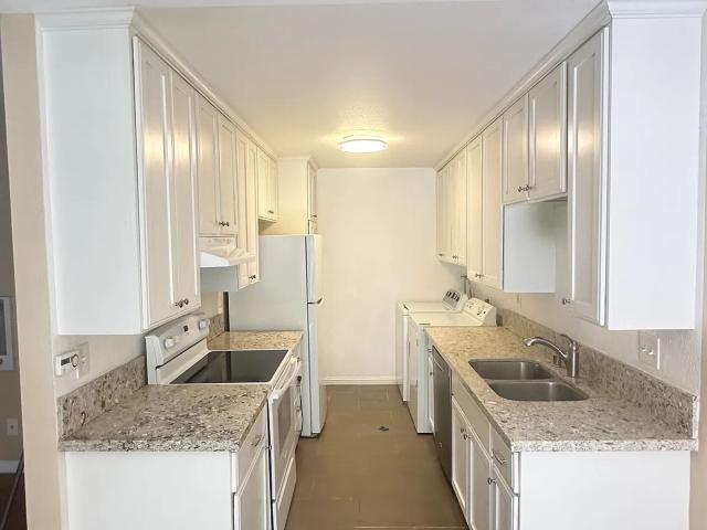 3 BR, 2 BA Apartment 10530 Caminito Rimini, San Diego, CA 92129