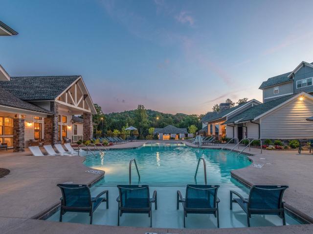 3 BR, 2 BA Apartment 105 Exchange Cir Unit 110 221, Asheville, NC 28806