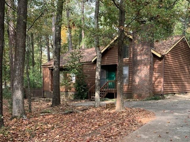 3 BR, 2 BA Apartment 105 Flannigans Place, Athens, GA 30605
